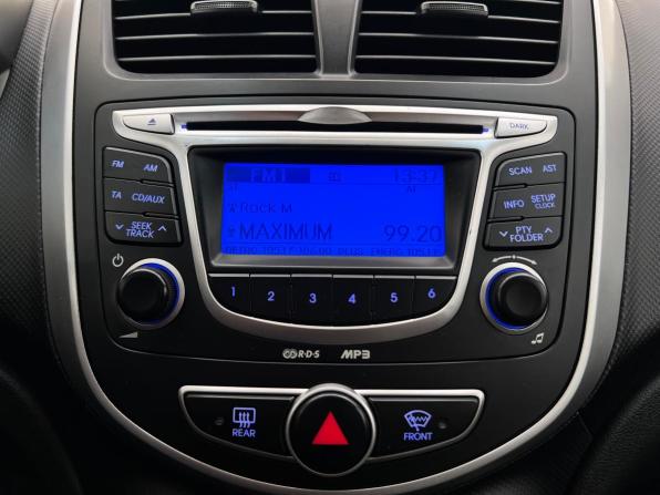 Hyundai Solaris I с пробегом 2011 года, цена 699 000 рублей, 163320 км, хэтчбек, Автокод Объявления