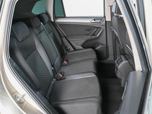Volkswagen Tiguan II с пробегом 2018 года, цена 2 499 000 рублей, 113543 км, внедорожник, Автокод Объявления