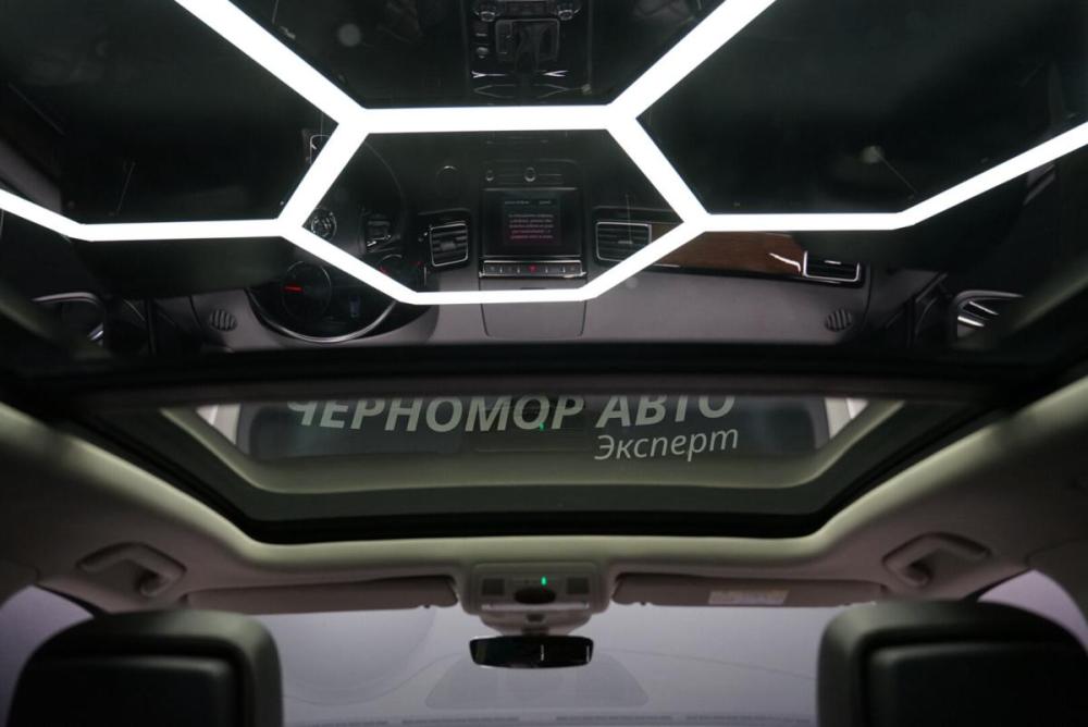 Volkswagen Touareg II Рестайлинг Крым  - изображение 25