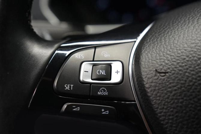 Volkswagen Tiguan II с пробегом 2017 года, цена 2 590 000 рублей, 183840 км, внедорожник, Автокод Объявления