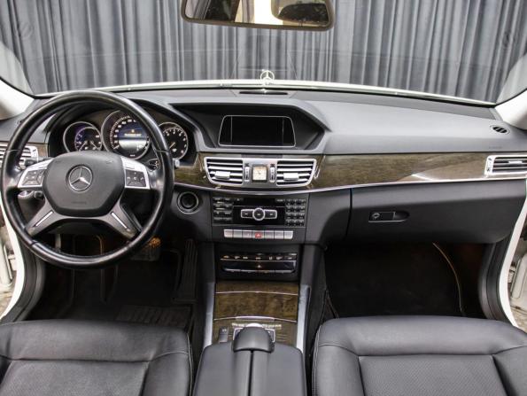Mercedes-Benz E-Класс IV (W212 S212 C207) Рестайлинг с пробегом 2013 года, цена 1 890 000 рублей, 227753 км, седан, Автокод Объявления
