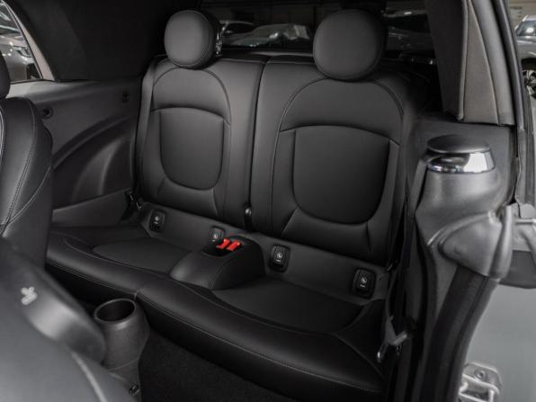 Mini Cabrio III Рестайлинг 2 с пробегом 2021 года, цена 3 200 000 рублей, 31120 км, кабриолет, Автокод Объявления