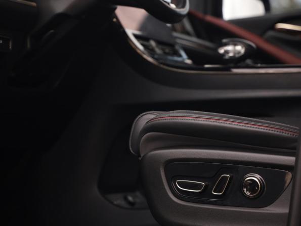 GAC M8 с пробегом 2024 года, цена 4 599 000 рублей, 39679 км, минивэн, Автокод Объявления