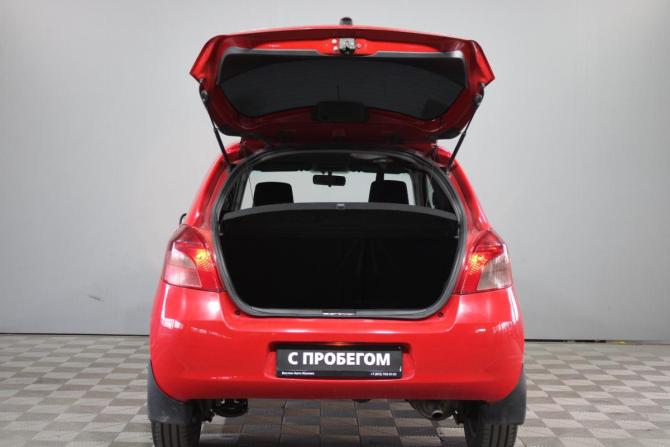 Toyota Yaris II с пробегом 2006 года, цена 349 000 рублей, 200000 км, хэтчбек, Автокод Объявления