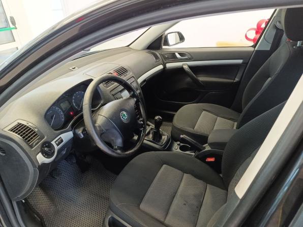 Skoda Octavia II (A5) с пробегом 2006 года, цена 411 018 рублей, 306000 км, лифтбек, Автокод Объявления