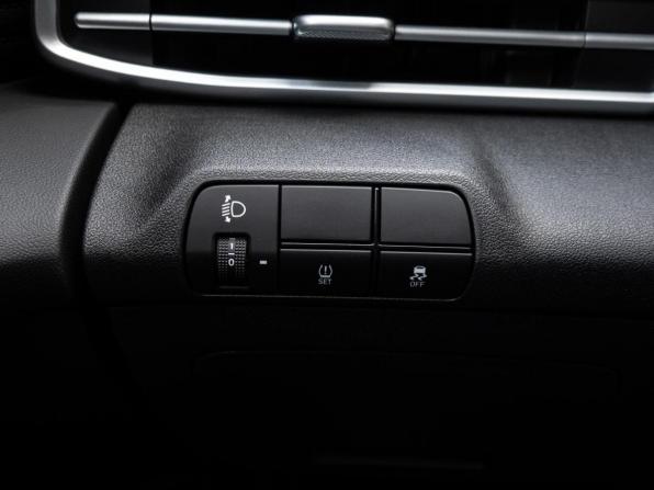 Hyundai Elantra VII (CN7) Рестайлинг с пробегом 2023 года, цена 2 320 000 рублей, 32842 км, седан, Автокод Объявления
