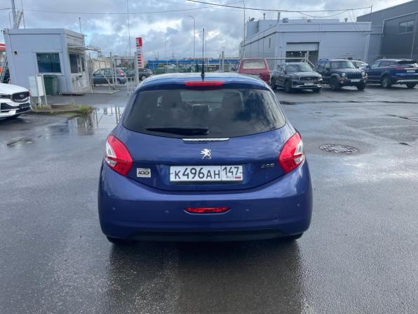 Peugeot 208 I с пробегом 2013 года, цена 549 000 рублей, 184000 км, хэтчбек, Автокод Объявления