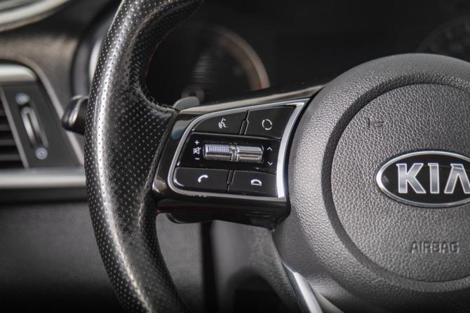 Kia Optima IV Рестайлинг с пробегом 2018 года, цена 1 959 000 рублей, 124500 км, седан, Автокод Объявления