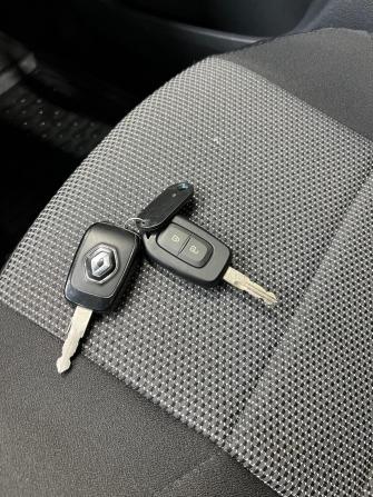 Renault Sandero II с пробегом 2018 года, цена 880 000 рублей, 44000 км, хэтчбек, Автокод Объявления