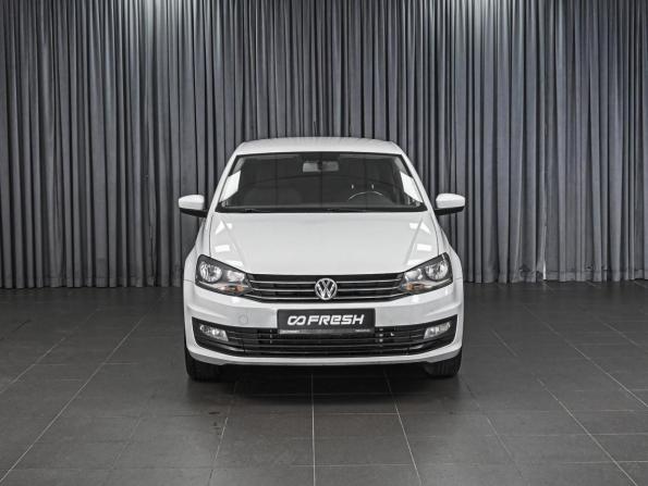 Volkswagen Polo V Рестайлинг с пробегом 2018 года, цена 1 149 000 рублей, 210687 км, седан, Автокод Объявления