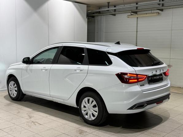 Lada (ВАЗ) Vesta I Рестайлинг (NG) с пробегом 2026 года, цена 1 470 000 рублей, 3001 км, универсал, Автокод Объявления