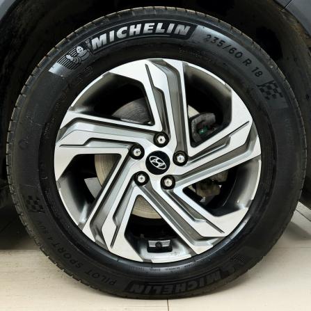 Hyundai Santa Fe IV Рестайлинг с пробегом 2021 года, цена 3 520 000 рублей, 96578 км, внедорожник, Автокод Объявления