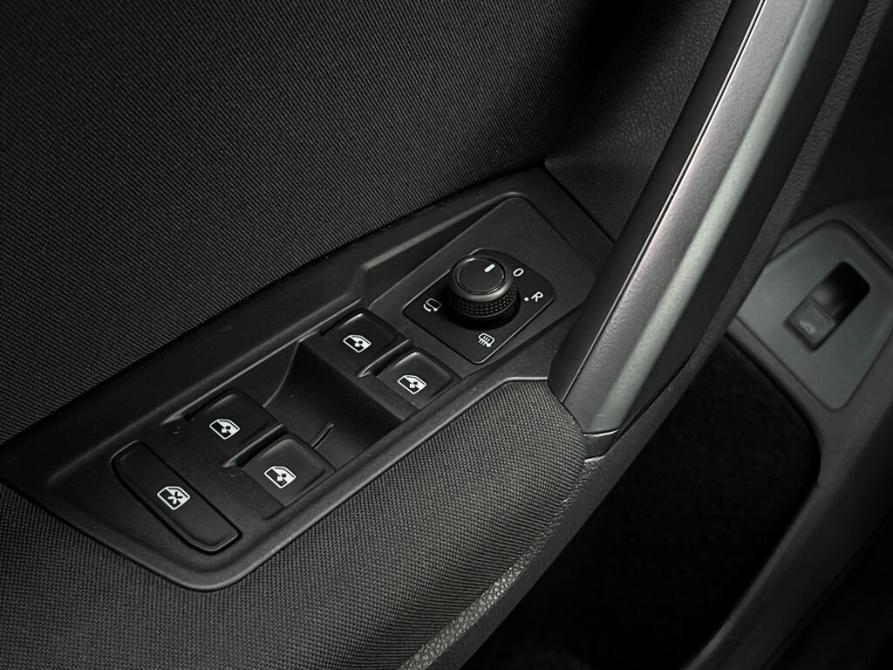 Volkswagen Tiguan II Рестайлинг Санкт-Петербург  - изображение 21