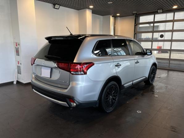 Mitsubishi Outlander III Рестайлинг 2 с пробегом 2016 года, цена 1 769 000 рублей, 152714 км, внедорожник, Автокод Объявления