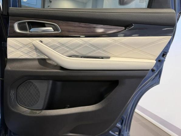 Exeed VX I с пробегом 2022 года, цена 2 340 000 рублей, 74199 км, внедорожник, Автокод Объявления
