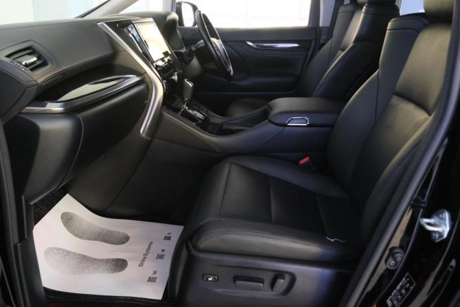 Toyota Vellfire II Рестайлинг с пробегом 2020 года, цена 5 049 000 рублей, 57000 км, минивэн, Автокод Объявления