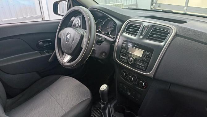 Renault Logan II с пробегом 2017 года, цена 499 000 рублей, 445000 км, седан, Автокод Объявления