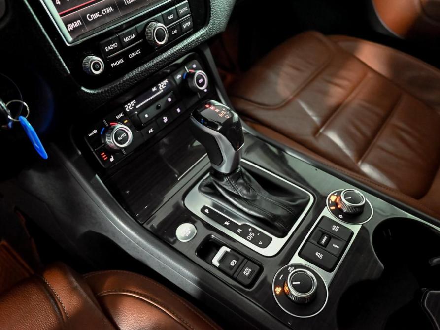 Volkswagen Touareg II Рестайлинг Екатеринбург  - изображение 15