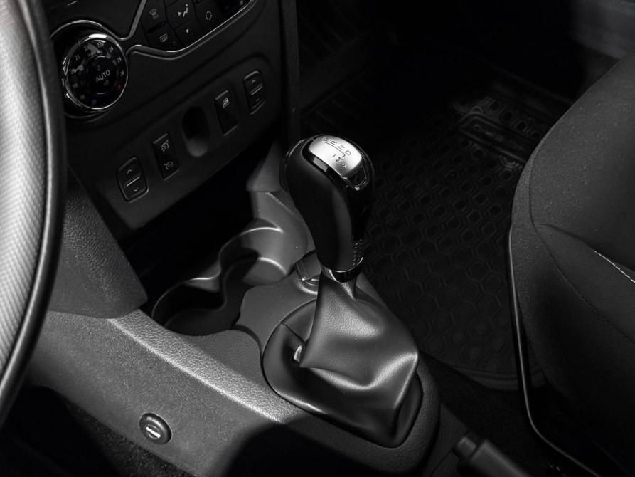 Renault Sandero II Санкт-Петербург  - изображение 11