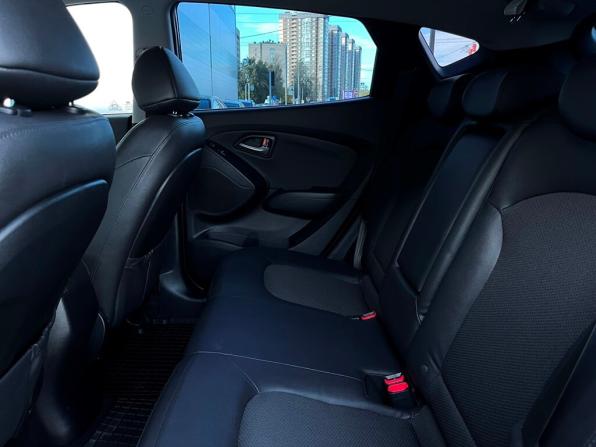 Hyundai ix35 I Рестайлинг с пробегом 2015 года, цена 1 260 400 рублей, 145791 км, внедорожник, Автокод Объявления