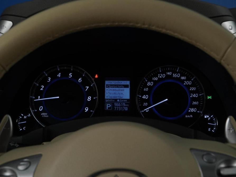 Infiniti QX70 Москва  - изображение 24