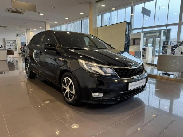 Kia Rio III Рестайлинг с пробегом 2015 года, цена 859 000 рублей, 238702 км, хэтчбек, Автокод Объявления