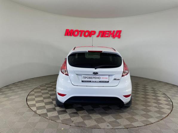 Ford Fiesta Mk6 Рестайлинг с пробегом 2015 года, цена 870 000 рублей, 126000 км, хэтчбек, Автокод Объявления