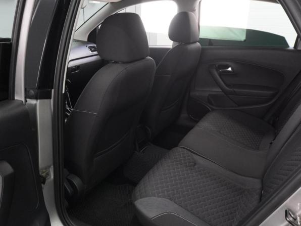 Volkswagen Polo V Рестайлинг с пробегом 2019 года, цена 1 113 000 рублей, 203907 км, седан, Автокод Объявления