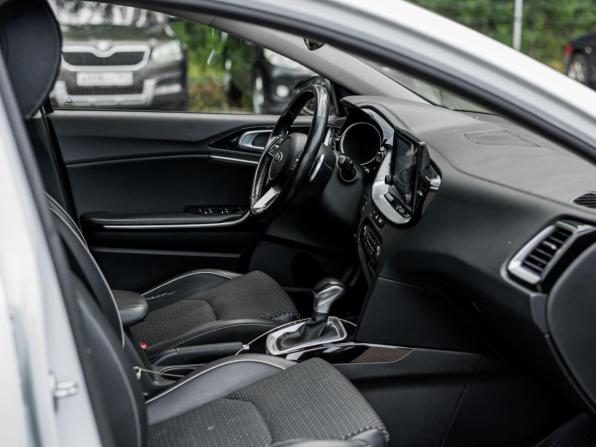 Kia Ceed III Рестайлинг с пробегом 2021 года, цена 1 560 000 рублей, 121039 км, универсал, Автокод Объявления