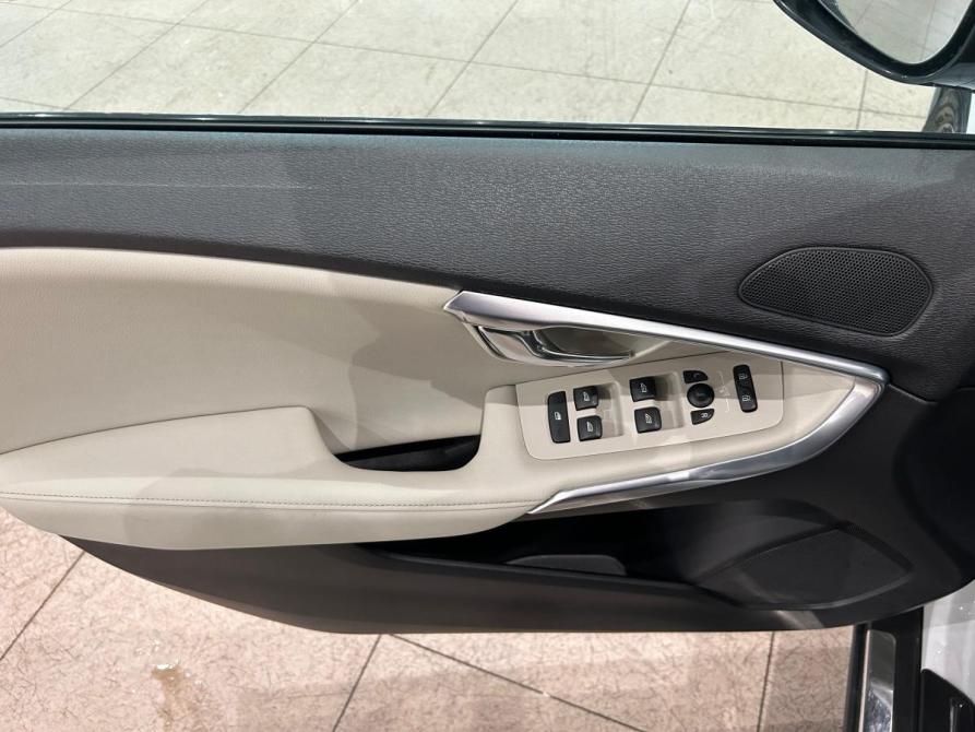 Volvo V40 Cross Country I Санкт-Петербург  - изображение 16