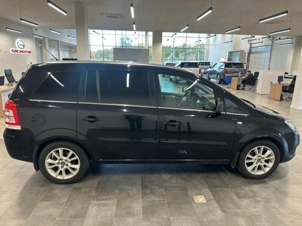 Opel Zafira B Рестайлинг с пробегом 2011 года, цена 795 000 рублей, 184313 км, компактвэн, Автокод Объявления