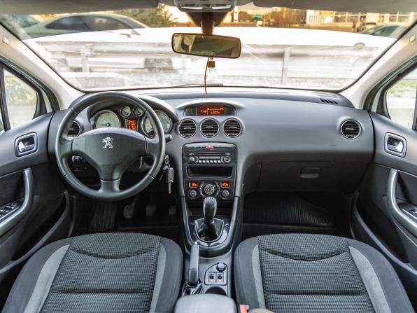 Peugeot 408 I с пробегом 2012 года, цена 1 098 000 рублей, 91140 км, седан, Автокод Объявления