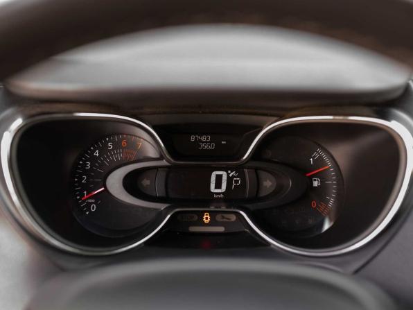 Renault Kaptur I с пробегом 2019 года, цена 1 330 000 рублей, 87483 км, внедорожник, Автокод Объявления