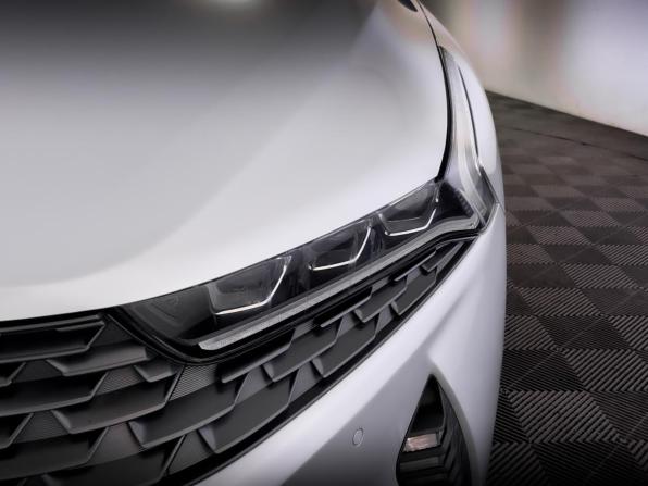 Kia K5 III с пробегом 2021 года, цена 2 710 000 рублей, 84153 км, седан, Автокод Объявления