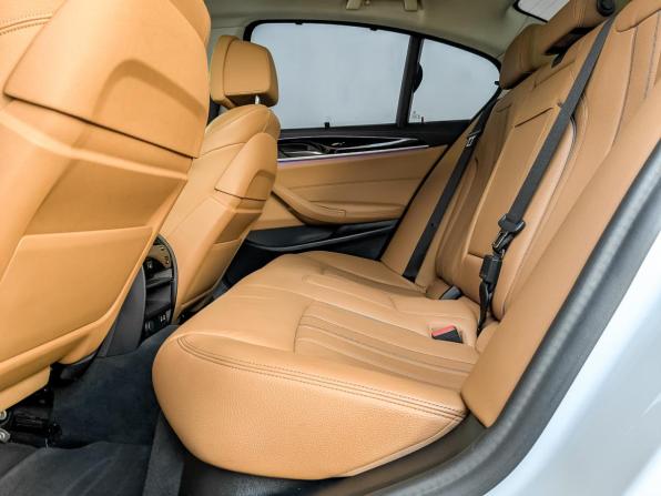 BMW 5 серии VII (G30/G31/G38) Рестайлинг с пробегом 2022 года, цена 5 200 000 рублей, 69342 км, седан, Автокод Объявления
