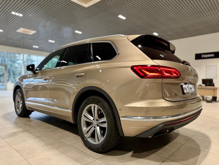 Volkswagen Touareg III Великий Новгород  - изображение 7