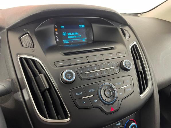 Ford Focus III Рестайлинг с пробегом 2019 года, цена 1 430 000 рублей, 61045 км, седан, Автокод Объявления
