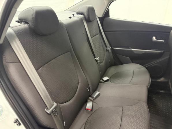 Kia Rio III Рестайлинг с пробегом 2015 года, цена 890 000 рублей, 149489 км, седан, Автокод Объявления