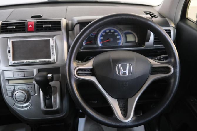 Honda Zest с пробегом 2010 года, цена 759 000 рублей, 21450 км, хэтчбек, Автокод Объявления