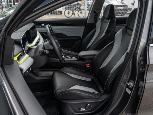 Geely Coolray I Рестайлинг с пробегом 2023 года, цена 2 030 000 рублей, 30643 км, внедорожник, Автокод Объявления