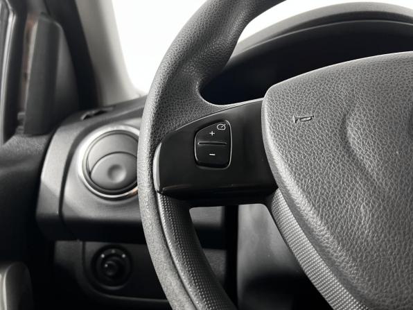 Renault Sandero II с пробегом 2015 года, цена 767 300 рублей, 142375 км, хэтчбек, Автокод Объявления