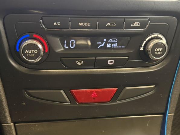 Dongfeng H30 Cross с пробегом 2016 года, цена 490 000 рублей, 231997 км, хэтчбек, Автокод Объявления