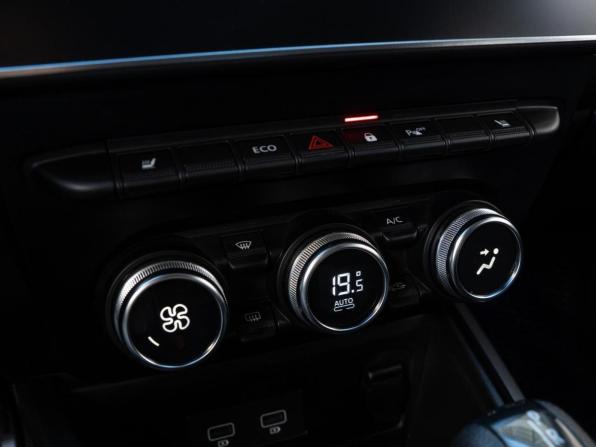 Renault Duster II с пробегом 2022 года, цена 1 699 000 рублей, 138701 км, внедорожник, Автокод Объявления