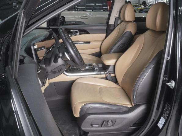 Kia Carnival IV с пробегом 2022 года, цена 4 705 000 рублей, 46105 км, минивэн, Автокод Объявления
