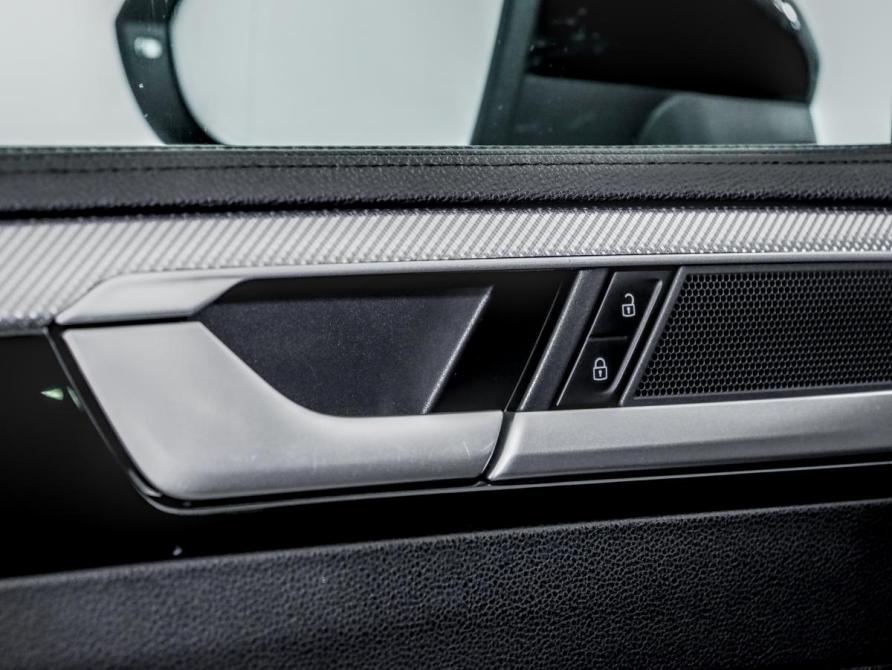 Volkswagen Passat CC II Рестайлинг Санкт-Петербург  - изображение 16