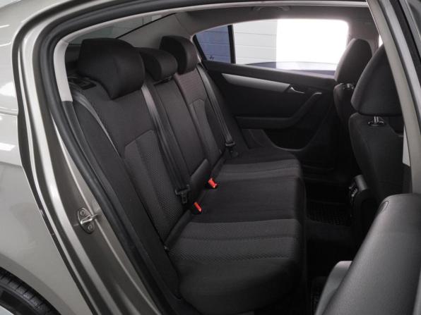 Volkswagen Passat B7 с пробегом 2013 года, цена 1 463 000 рублей, 195001 км, седан, Автокод Объявления