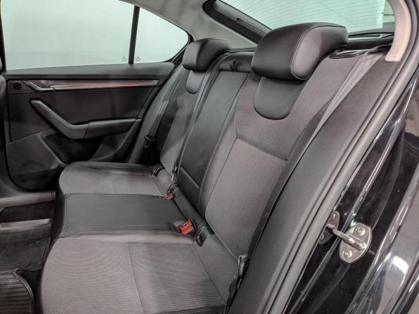 Skoda Octavia III (A7) Рестайлинг с пробегом 2018 года, цена 1 795 000 рублей, 95124 км, лифтбек, Автокод Объявления