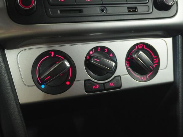 Volkswagen Polo V с пробегом 2013 года, цена 699 000 рублей, 213487 км, седан, Автокод Объявления