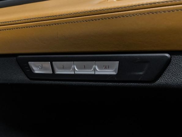 BMW 7 серии VI (G11/G12) с пробегом 2017 года, цена 2 499 000 рублей, 23000 км, седан, Автокод Объявления