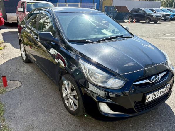 Hyundai Solaris I с пробегом 2012 года, цена 599 000 рублей, 197000 км, седан, Автокод Объявления